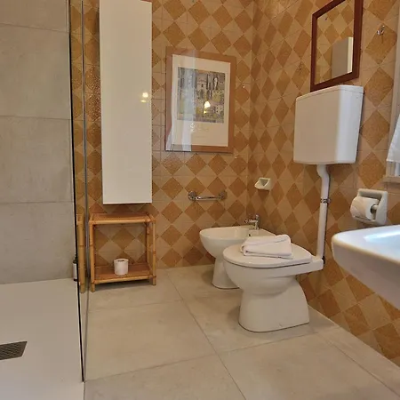 Retro Torri Del Benaco