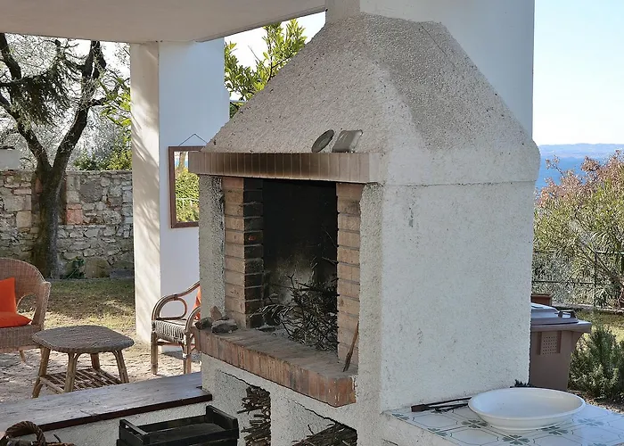 Retro Villa Torri Del Benaco